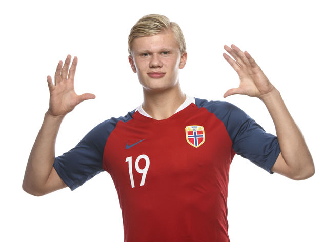 谢尔基战桑德兰数据：助攻梅开二度，9次过人5次成功