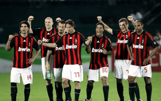 荷媒：阿贾克斯将与小克鲁伊夫会面，他是贾府新任总监候选人