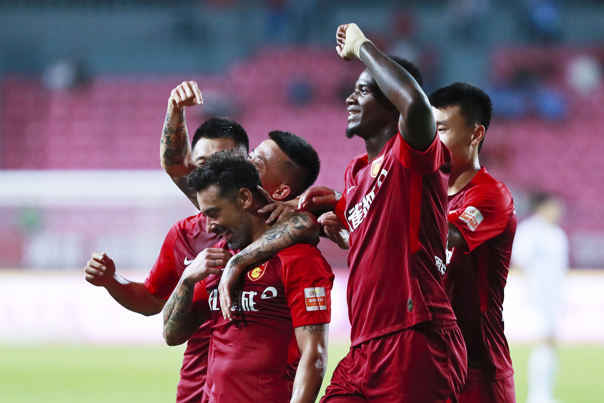 记者：利物浦从未放弃引进伊萨克，新一轮谈判安排在下周初