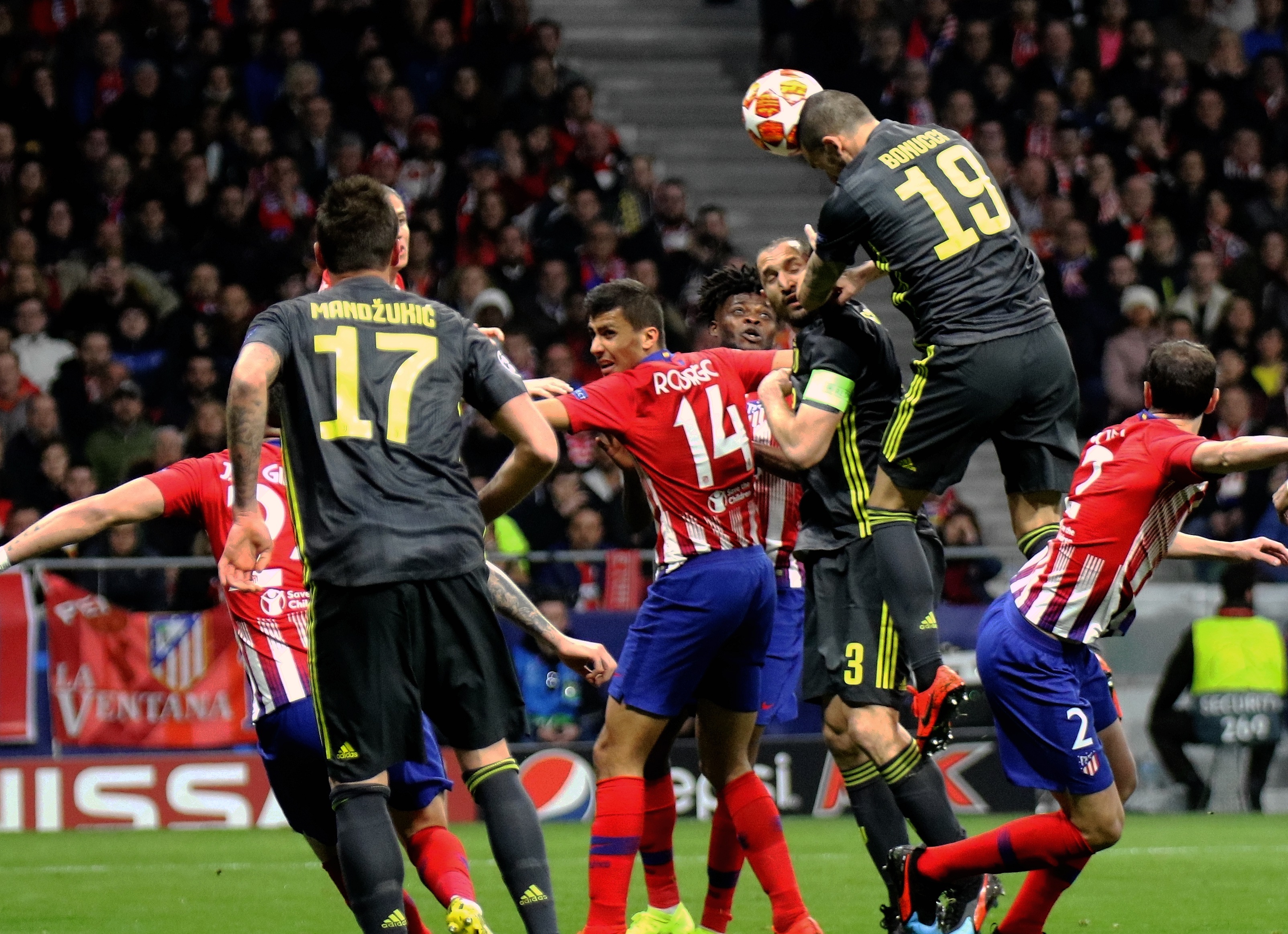 早报：学费交多少算够啊