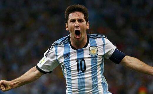 英超战报：皮诺、穆尼奥斯斩联赛首球，水晶宫2-0轻取狼队（英超快讯：水晶宫2-0击退狼队，皮诺与穆尼奥斯收获英超处子球）