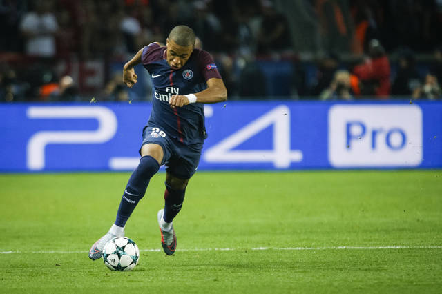 西班牙vs土耳其全场数据：控球率73-27，射门15-8（西班牙对土耳其全场统计：控球73%对27%，射门15比8）