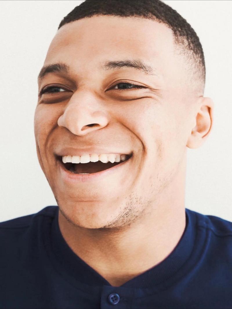 文章总结：维罗纳主场防守稳健但进攻乏力，亚特兰大控球强攻，两队将展开激烈对决。